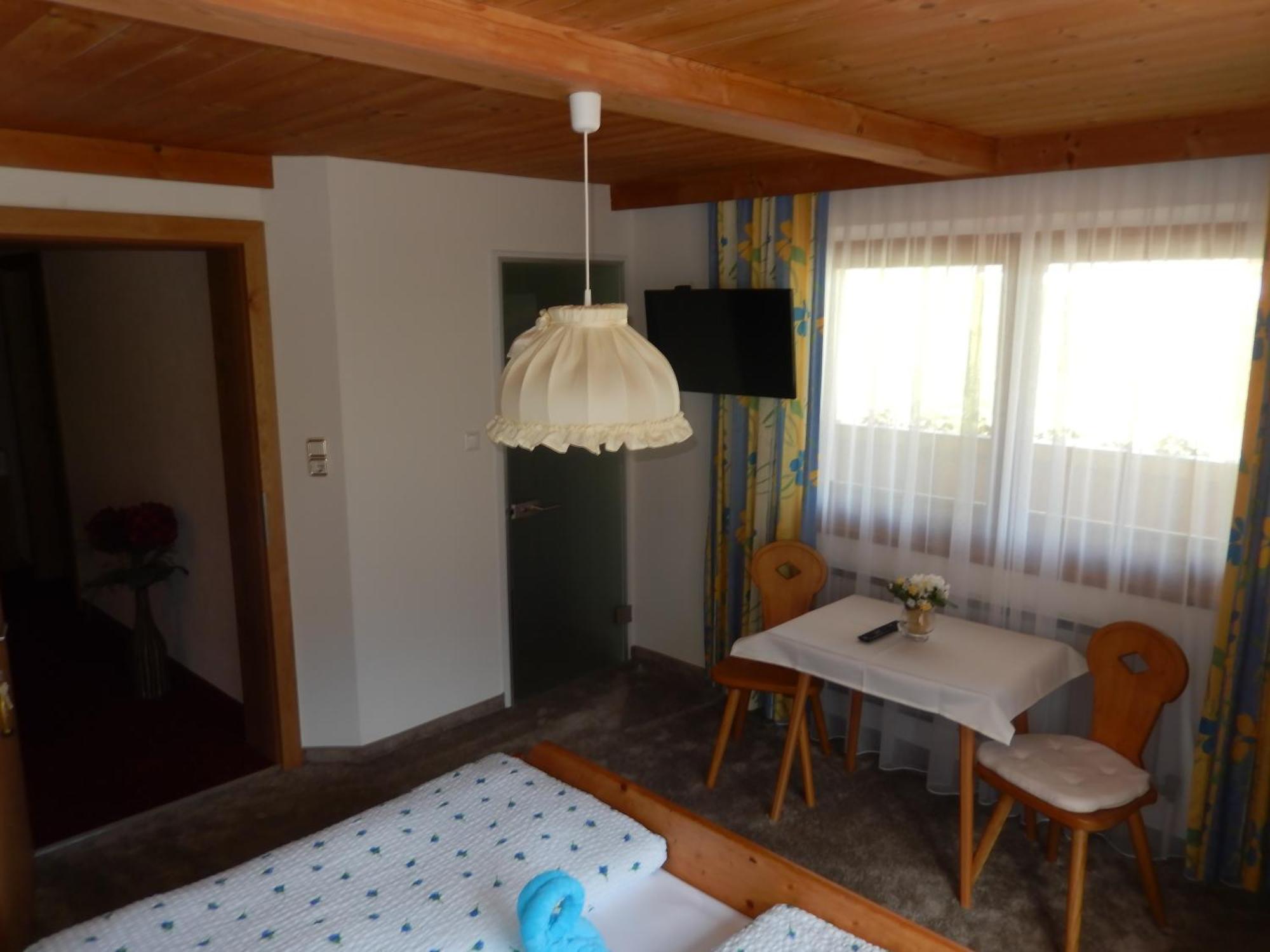 Gaestehaus Lukasser Hippach Phòng bức ảnh